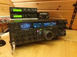 FT-2000 Links